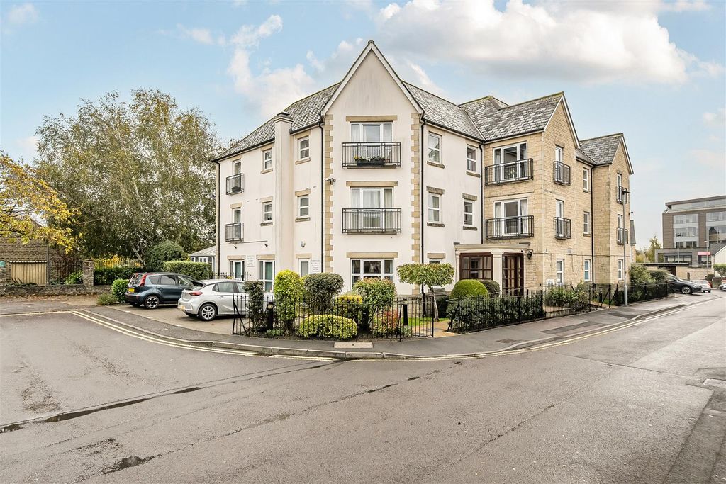 Property photo 1 of 11 1371408-20-68F74Cad811c9.Jpg