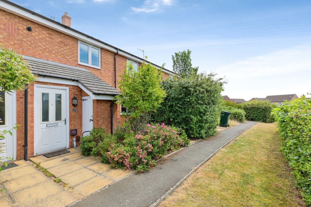 Property photo 1 of 11 Pbox-Img.Jpg