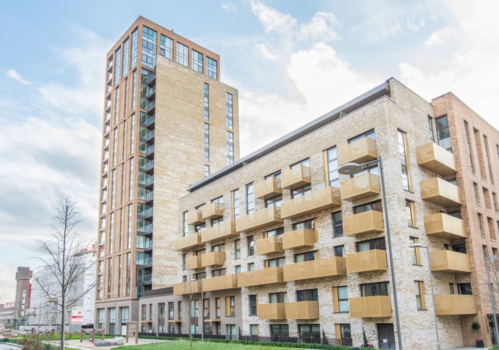 Property photo 2 of 2 Exterior - Oslo Towe