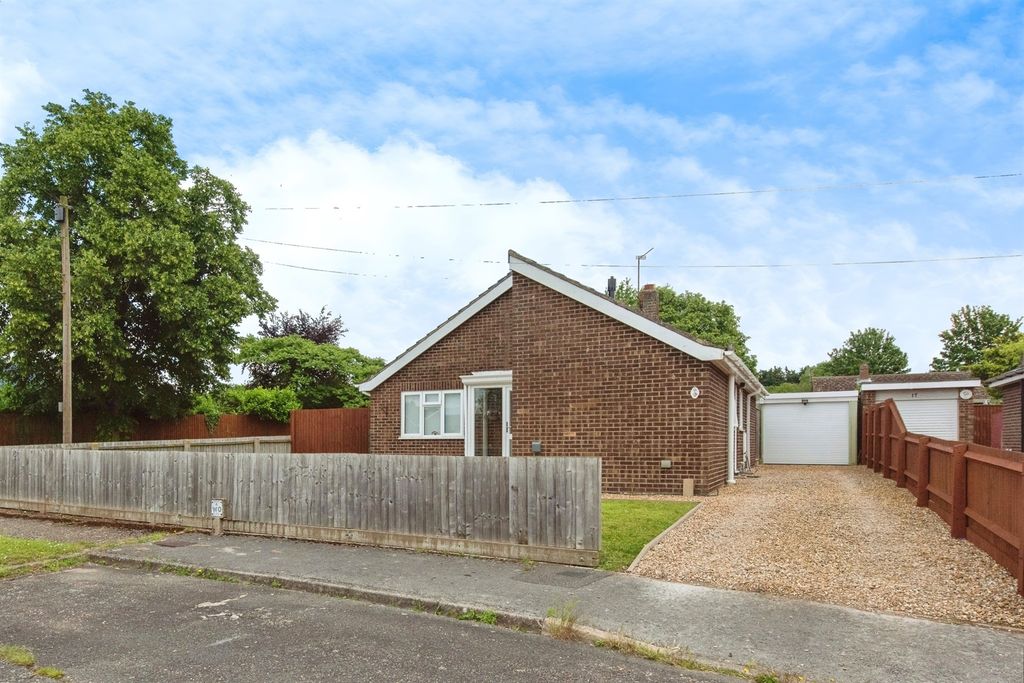 Property photo 1 of 17