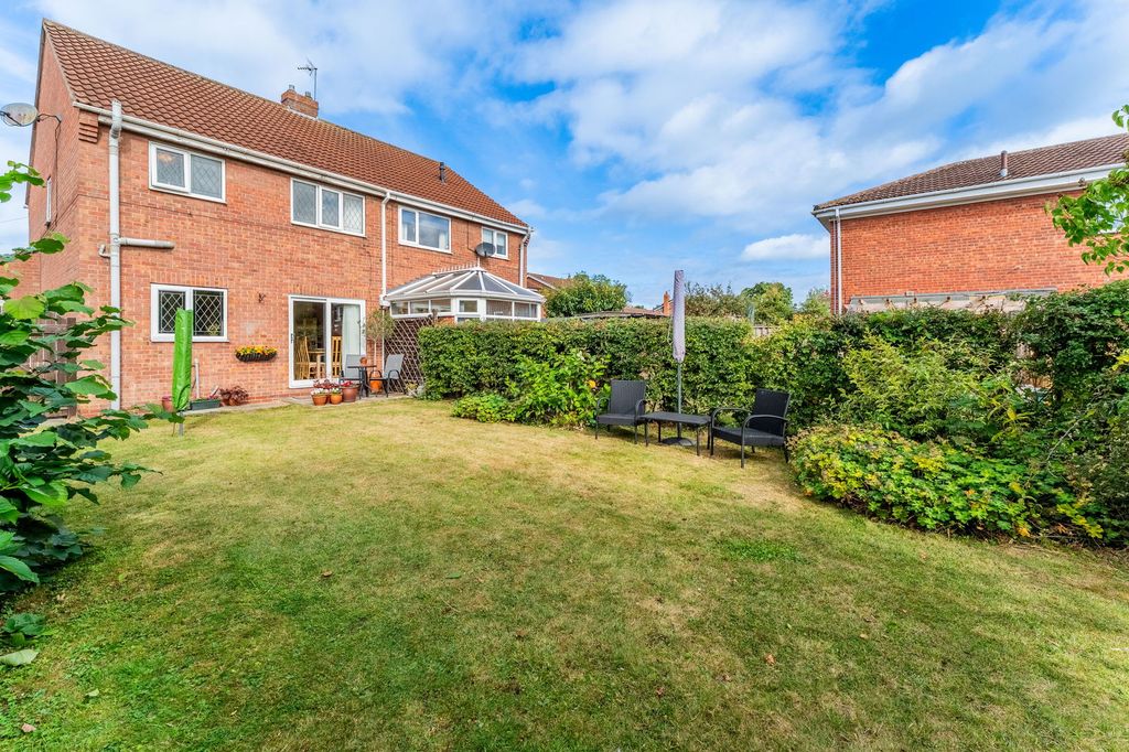 Property photo 1 of 23