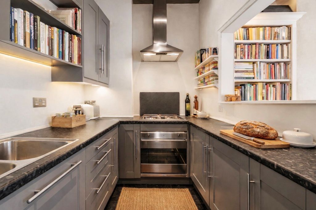 Property photo 2 of 15 Picture No. 41