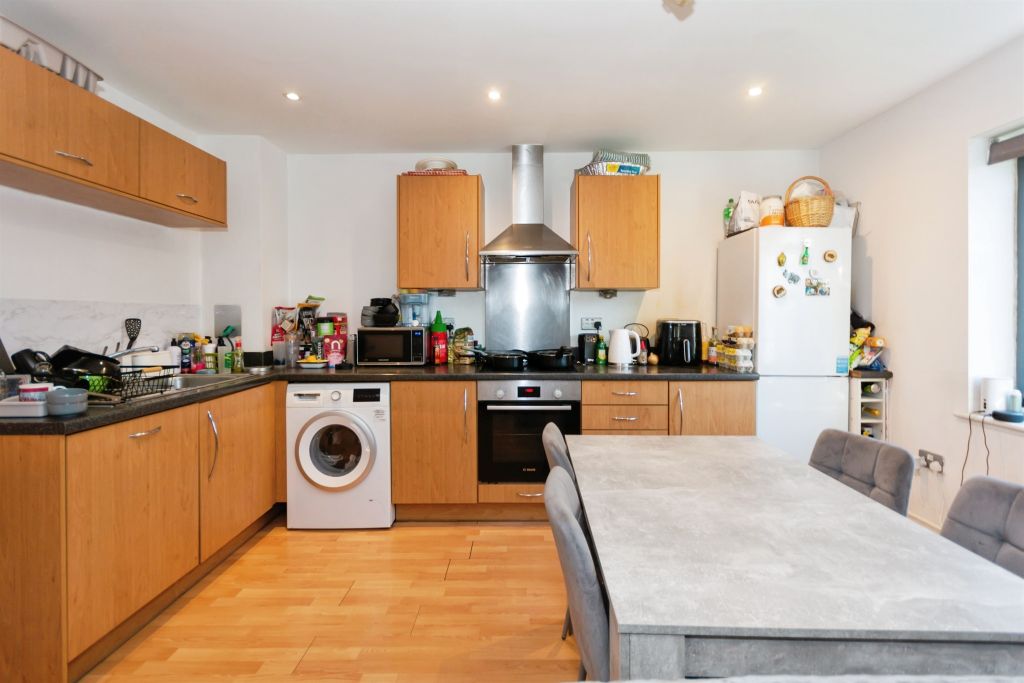 Property photo 3 of 16