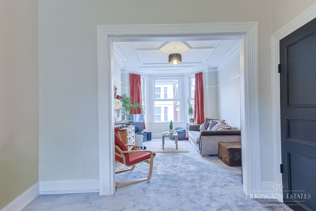 Property photo 3 of 13 4826237