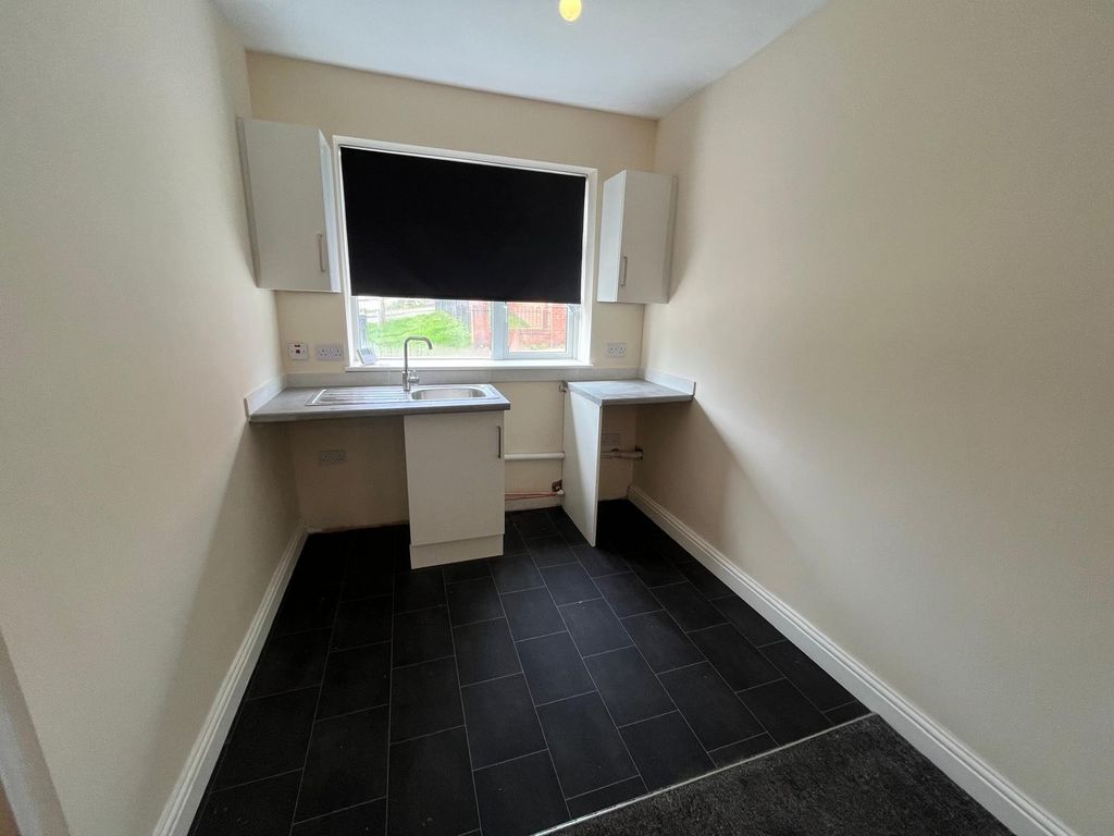 Property photo 2 of 11 Image