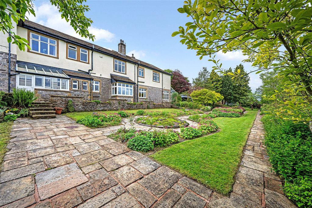 Property photo 3 of 46 Rear
