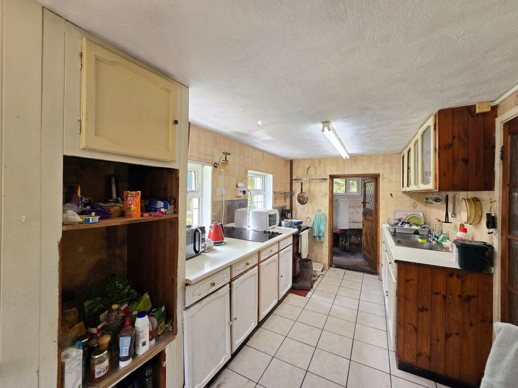 Property photo 3 of 20 5047754