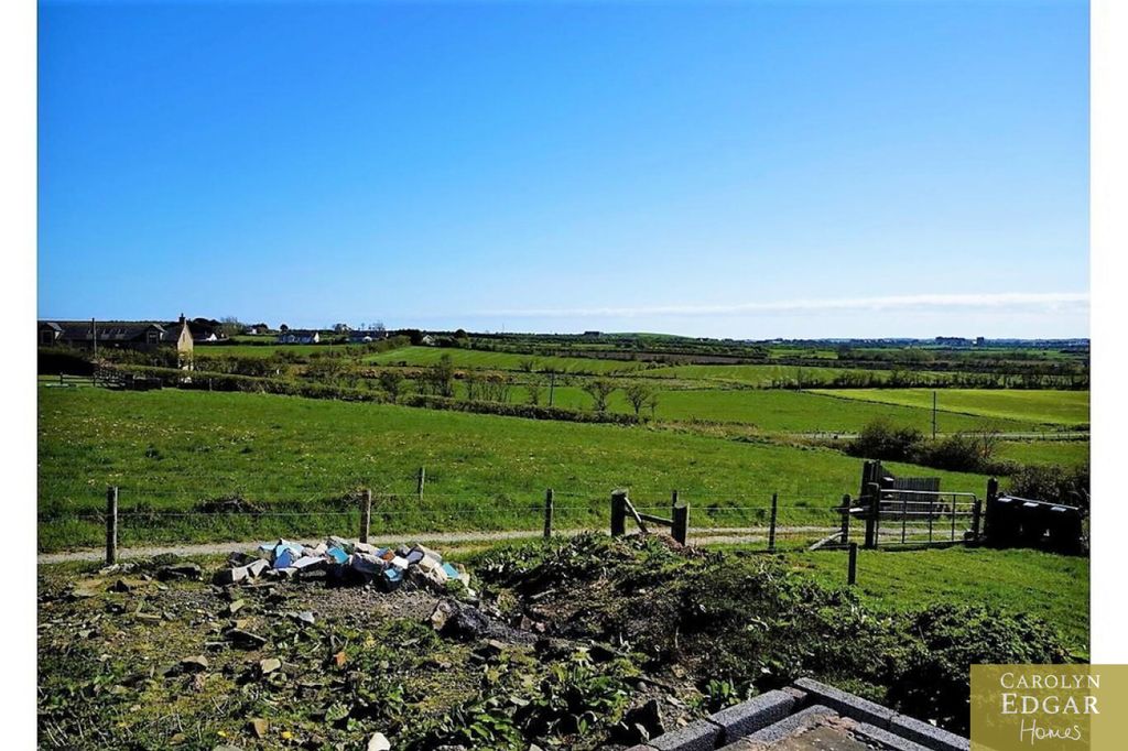 Property photo 2 of 6 Ceh922385-2