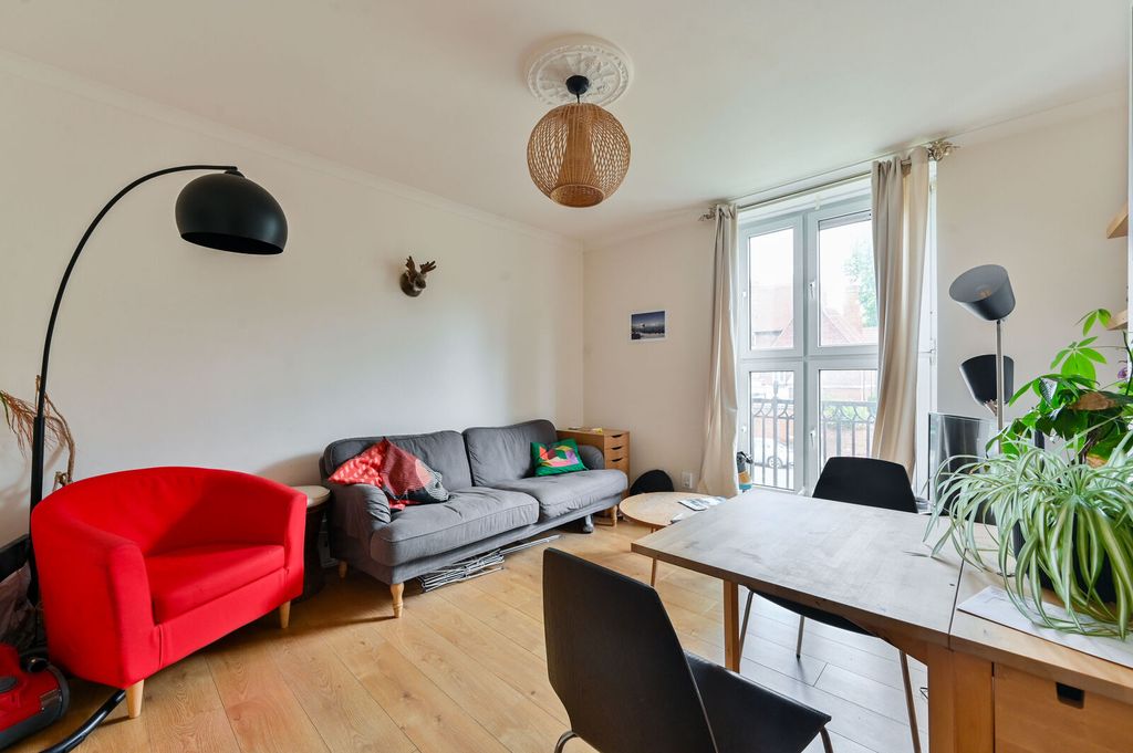 Property photo 1 of 8