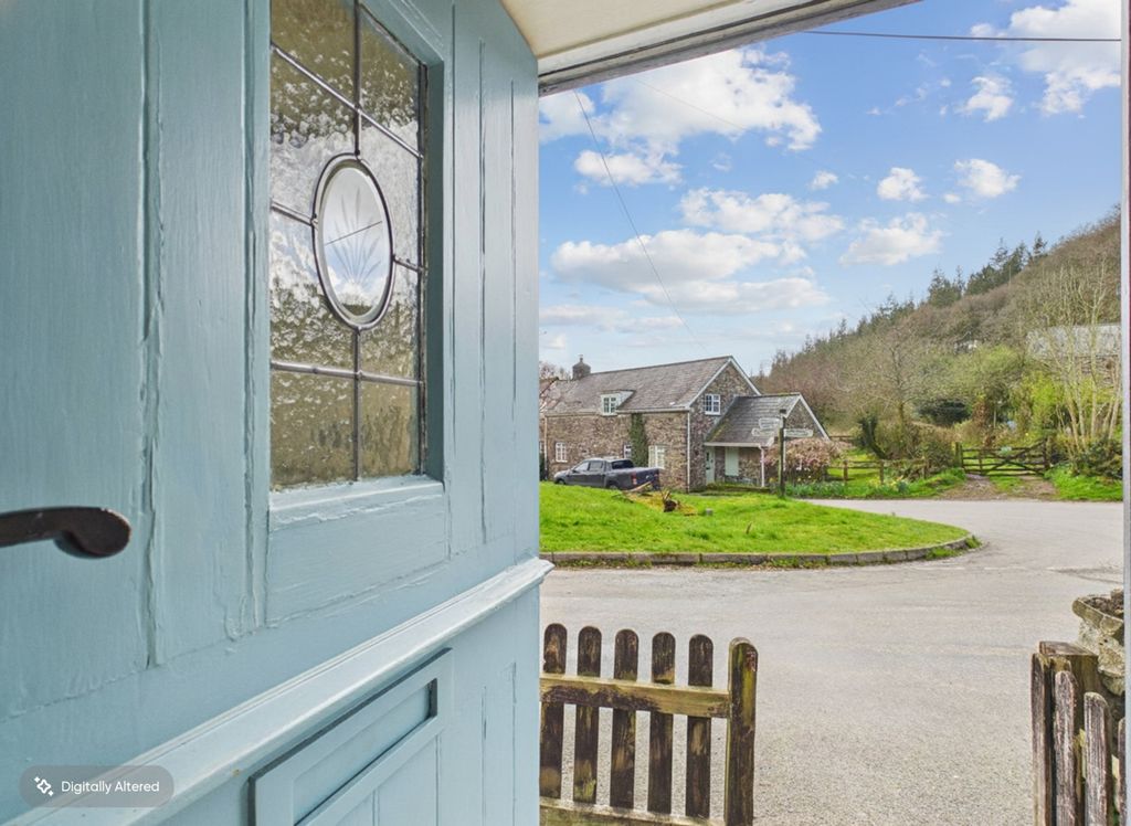 Property photo 2 of 14 Ewemove South Molton - Heasley Cottage