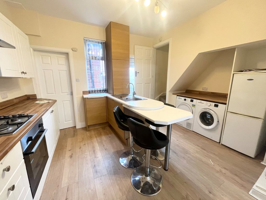 Property photo 3 of 12 Picture No. 38