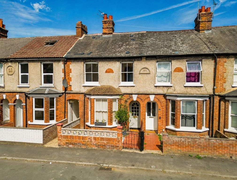 Property photo 1 of 18