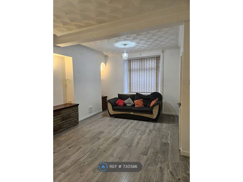 Property photo 1 of 6 Sitting/Dining Room