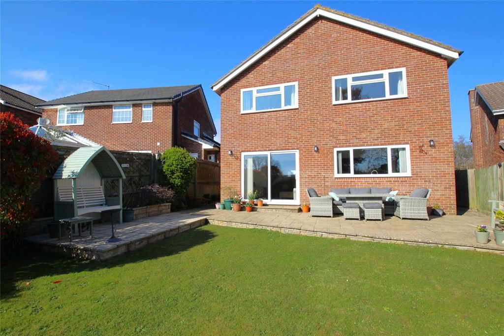 Property photo 1 of 16 Picture No. 21