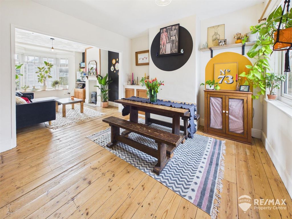 Property photo 2 of 27 Cam02842G0-Pr0343-Still012.Jpg