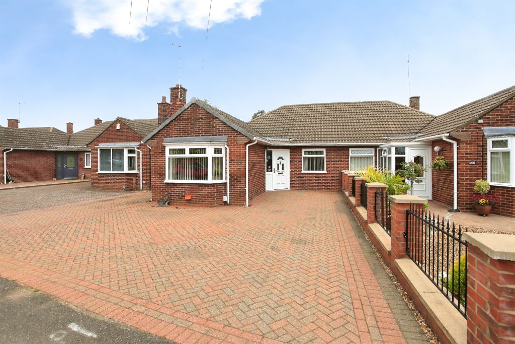 Property photo 1 of 27 Outside