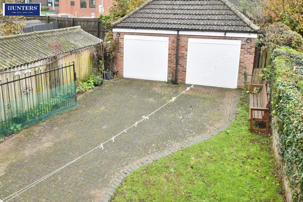 Property photo 2 of 18 Rear Garden