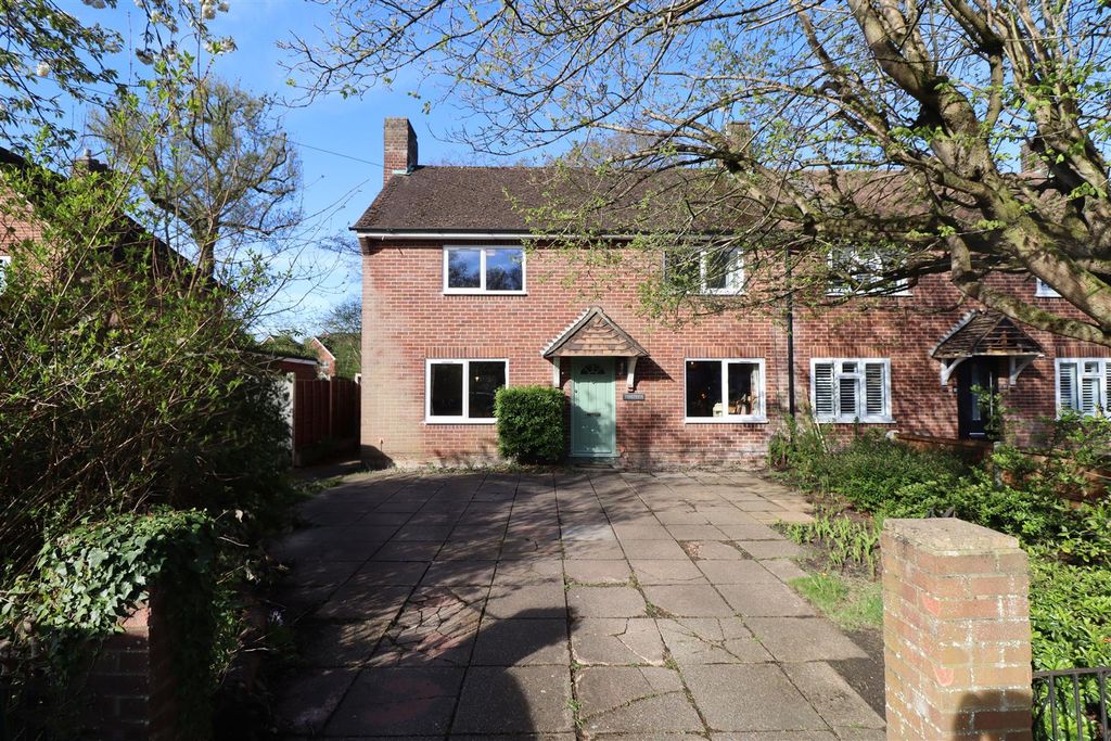 Property photo 1 of 13 Front