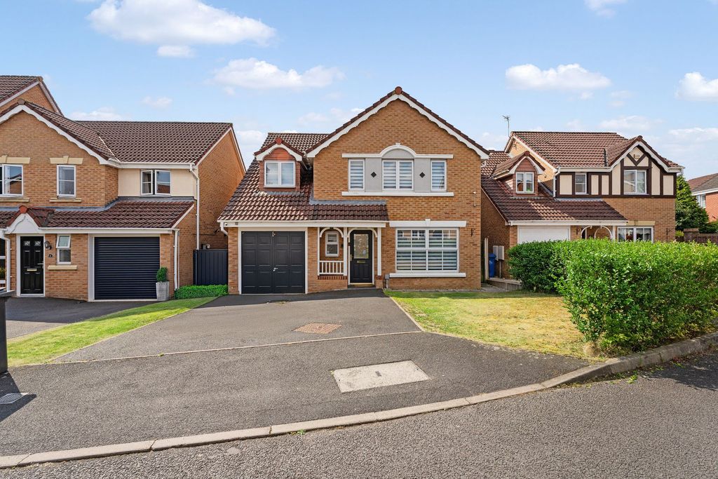 Property photo 1 of 36