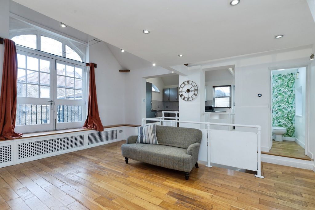 Property photo 2 of 23 Pbox-Img.Jpg