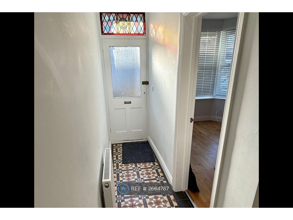 Property photo 3 of 32