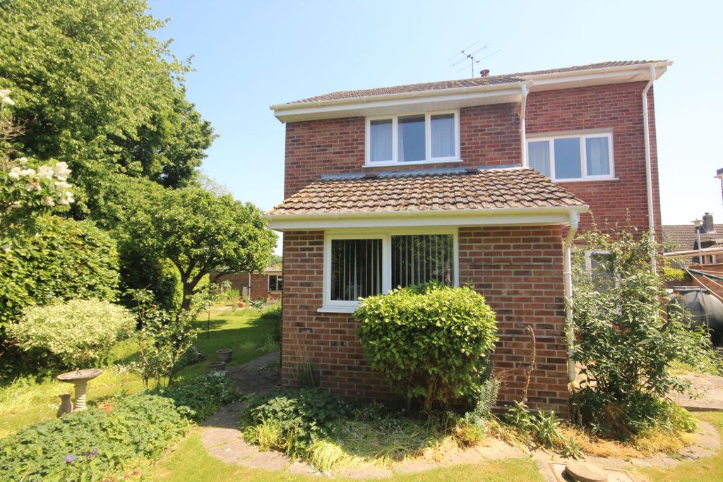 Property photo 2 of 7