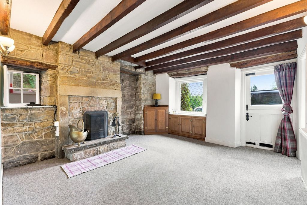Property photo 2 of 23
