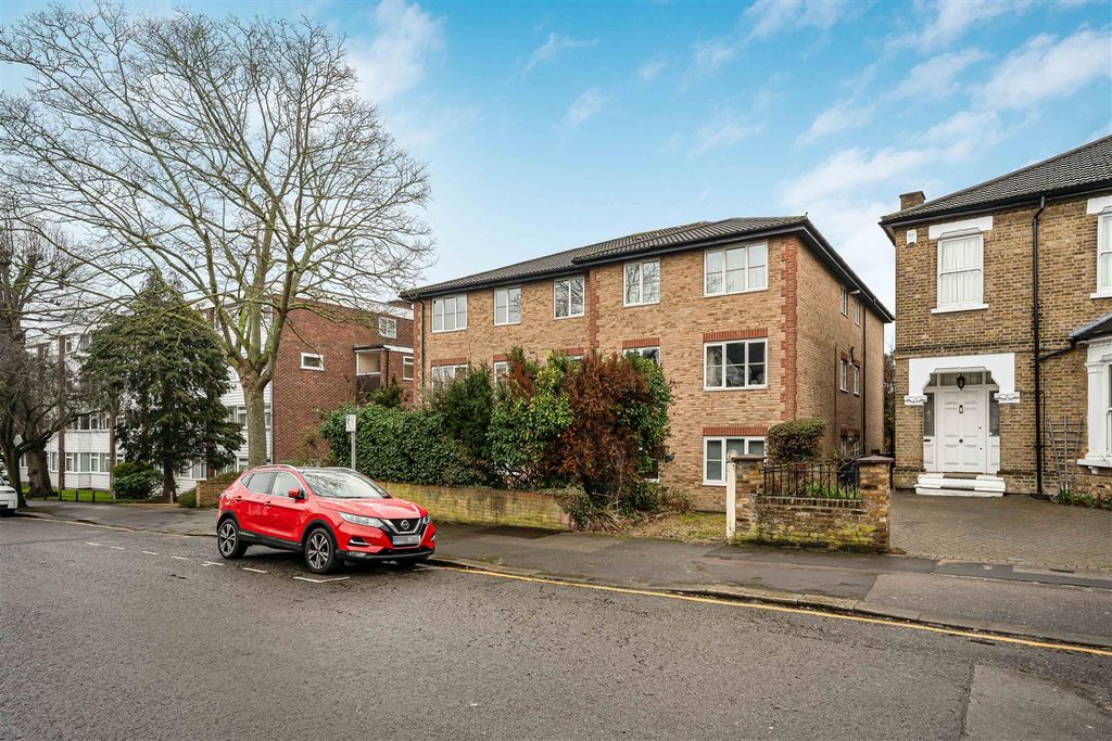 Property photo 2 of 18 2_72817.Jpg