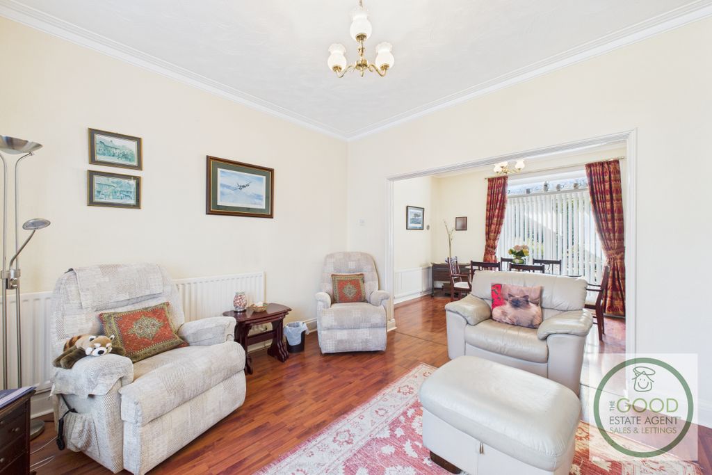 Property photo 3 of 19
