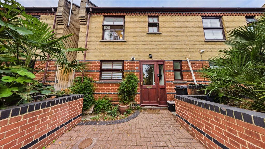 Property photo 1 of 25 Picture No. 38