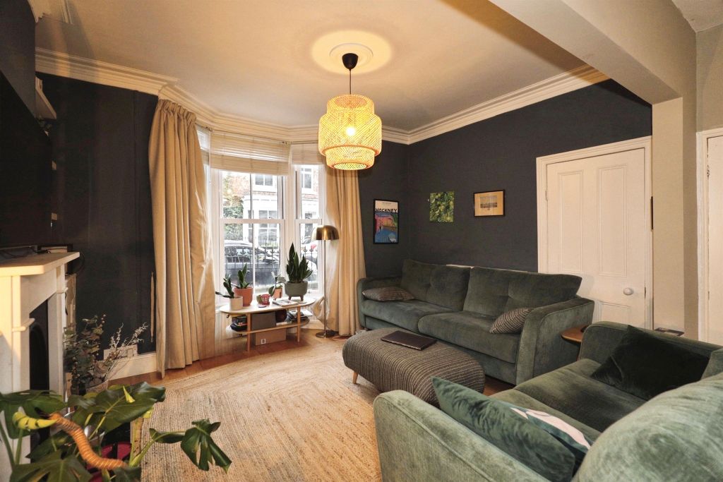 Property photo 2 of 19