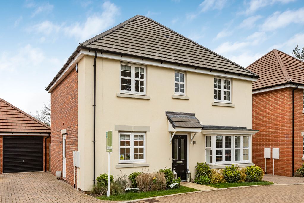 Property photo 1 of 19 Front