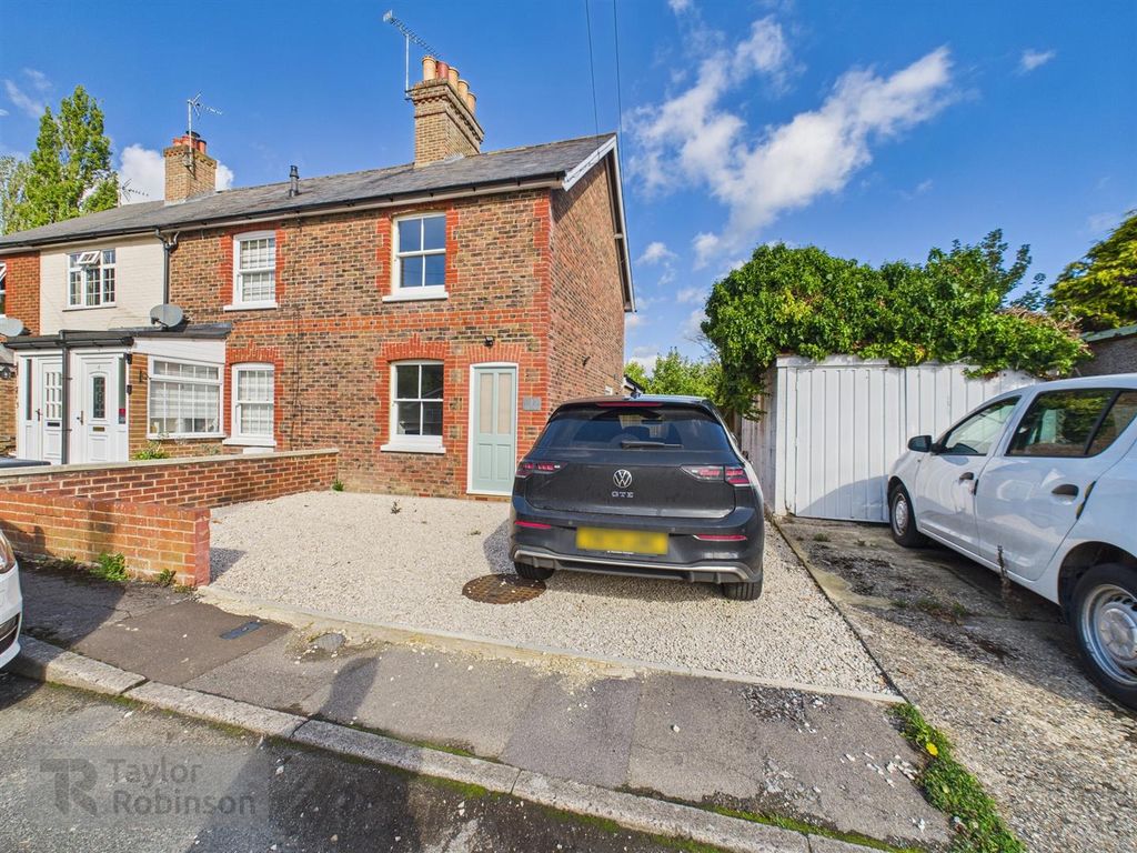 Property photo 1 of 12 Cam02600G0-Pr0552-Still012.Jpg