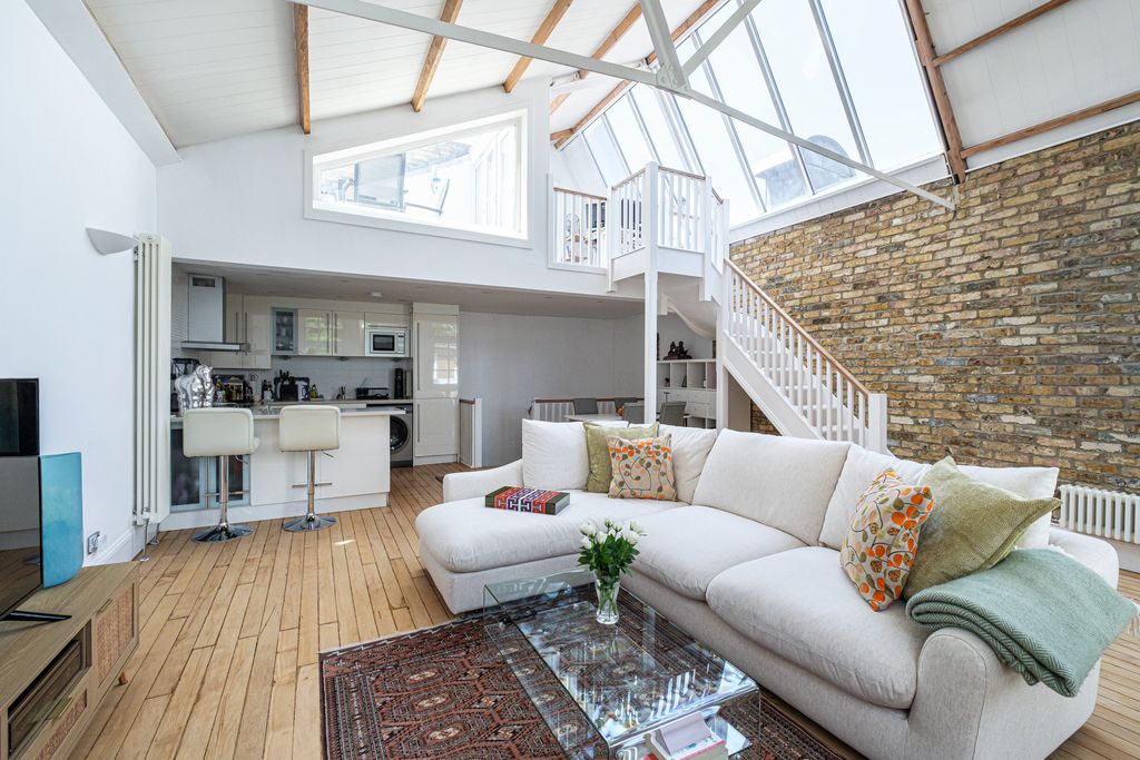 Property photo 1 of 17 Welmar-Mews-12.Jpg