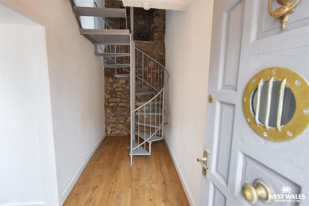 Property photo 3 of 22 1 (6).Jpg