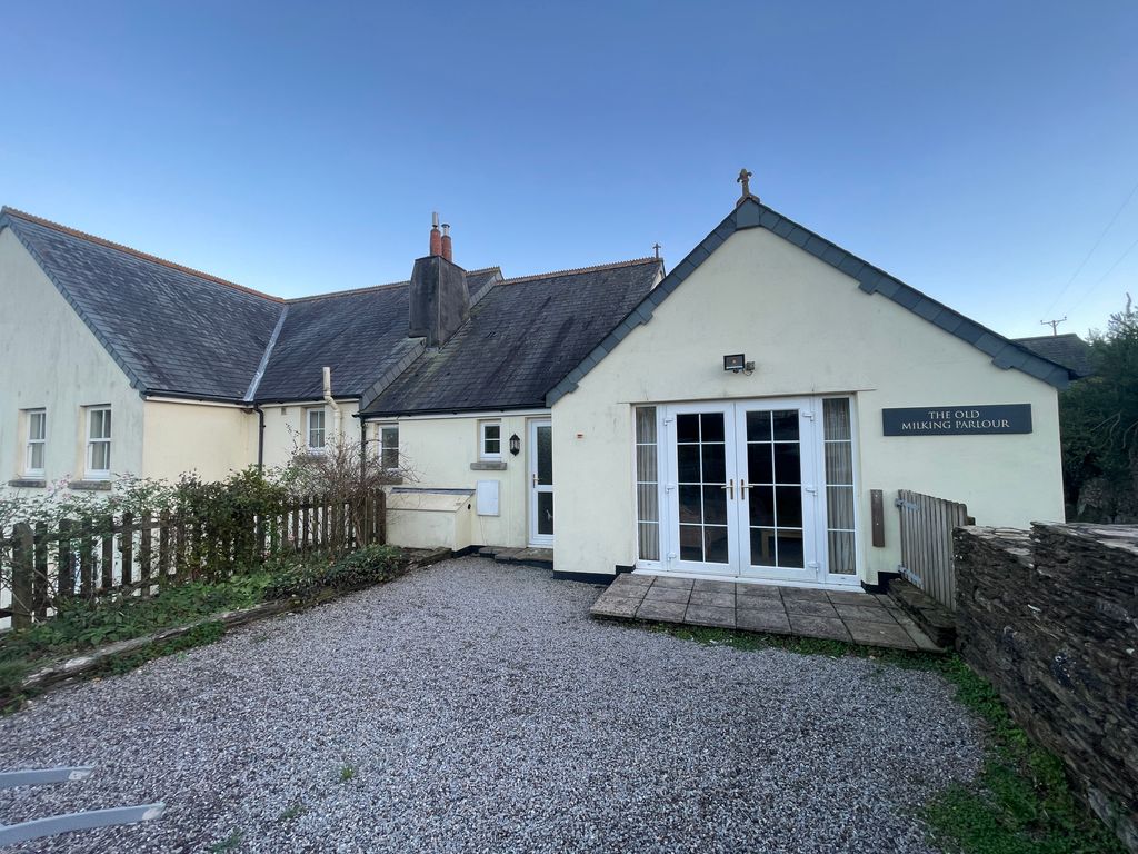 Property photo 1 of 8