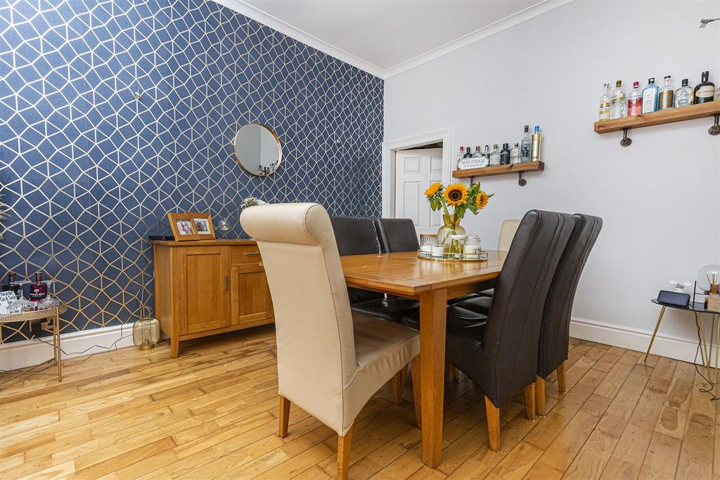 Property photo 3 of 29 Dining Room