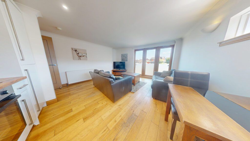 Property photo 3 of 19