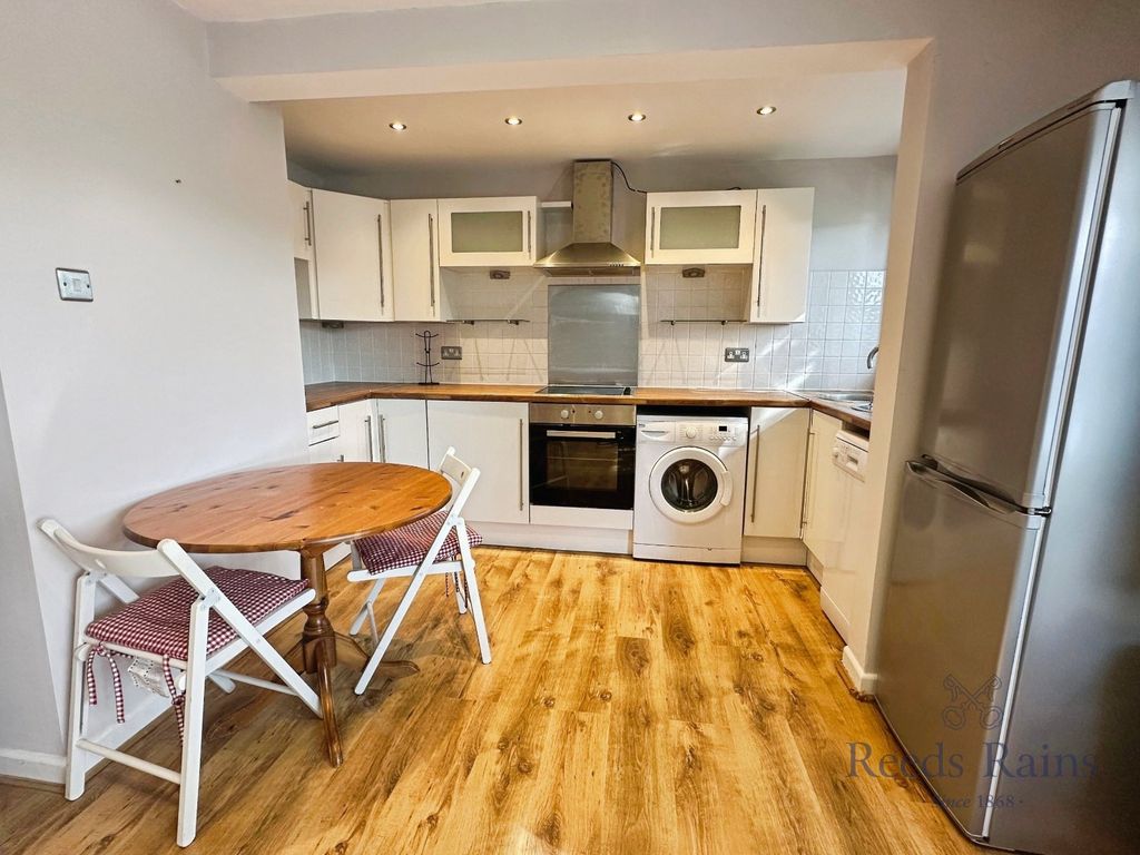 Property photo 3 of 12 Picture No. 29