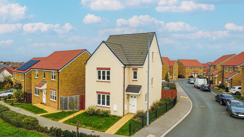 Property photo 1 of 21 4636293