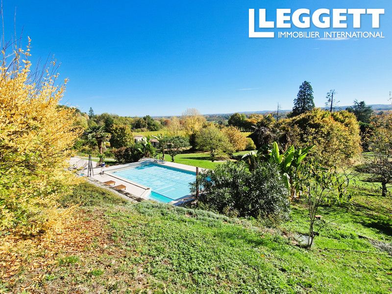 Property photo 2 of 10