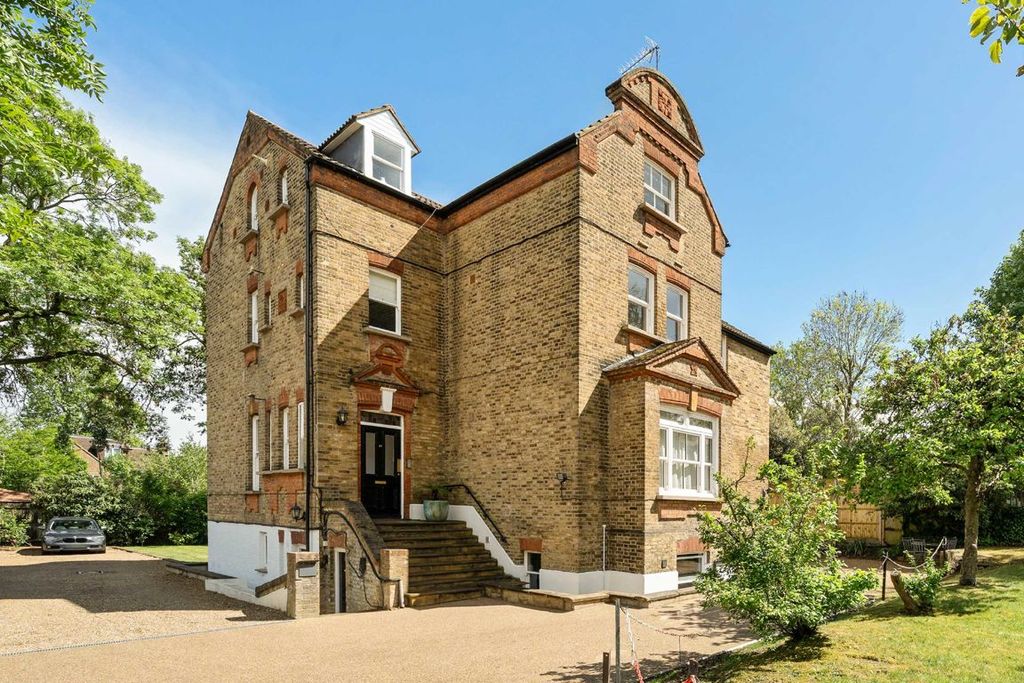 Property photo 1 of 7
