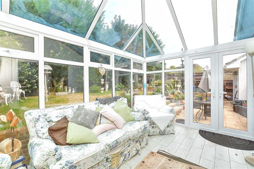 Property photo 3 of 13 Conservatory