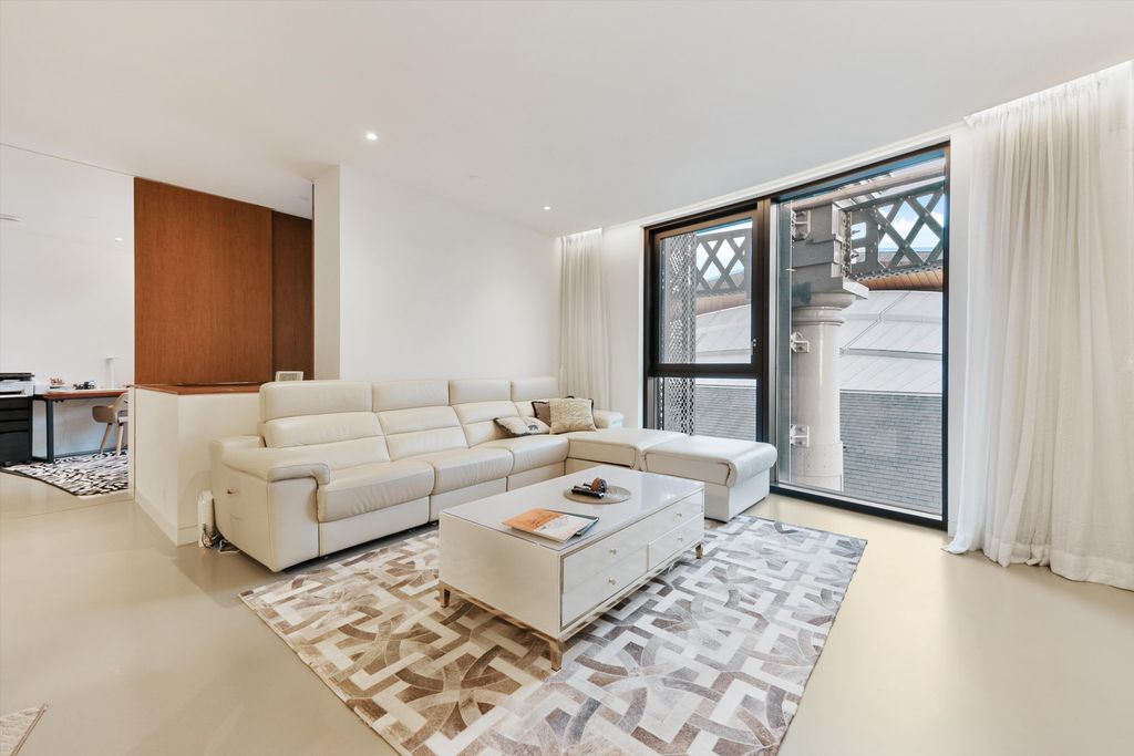 Property photo 1 of 16 Image