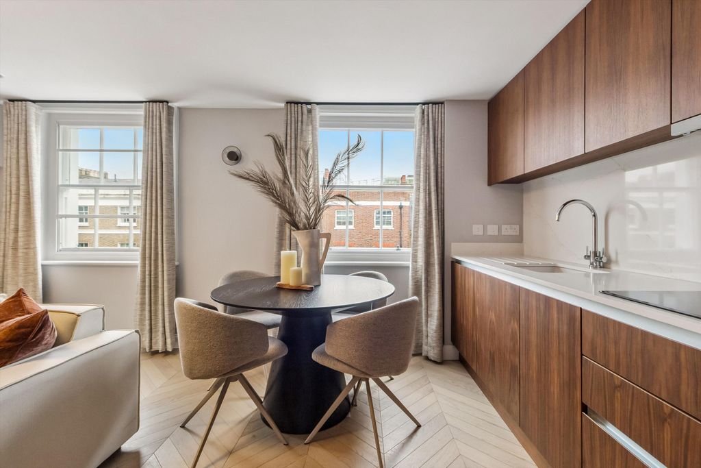 Property photo 3 of 14 Image