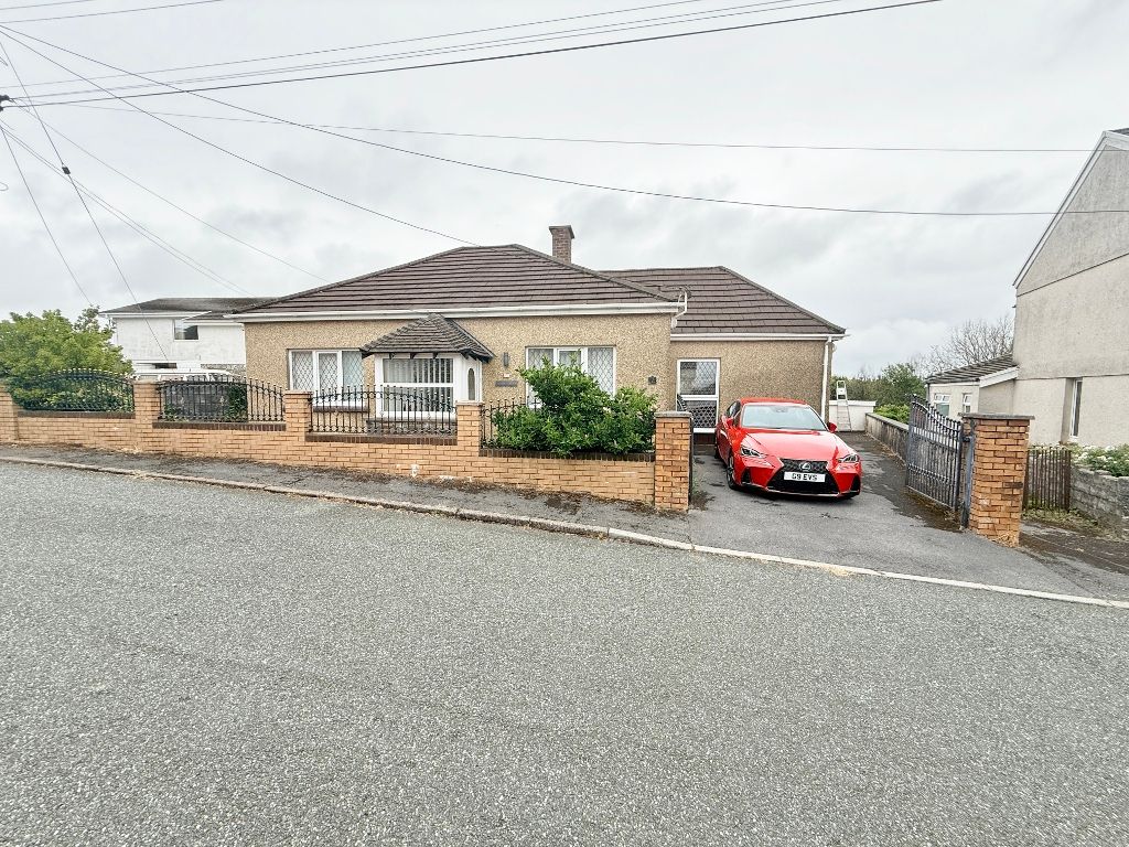 Property photo 1 of 24 Bronallt Rd 126 (1024x768)
