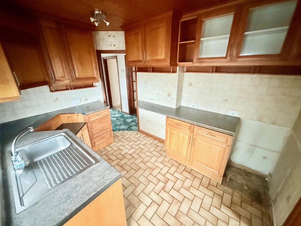 Property photo 3 of 9 3.Jpg