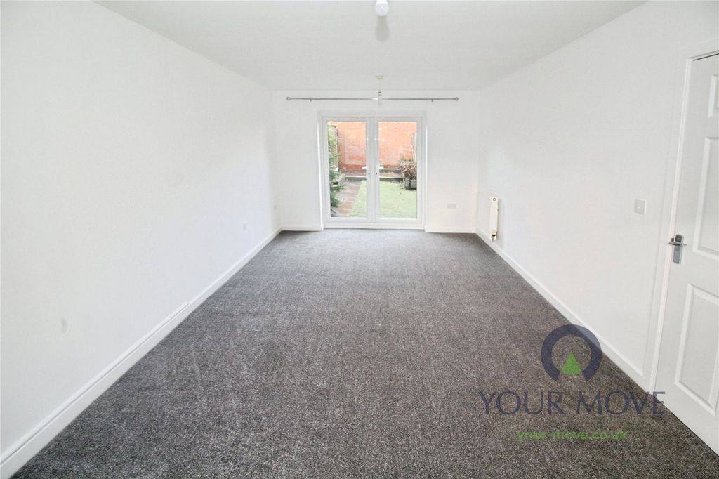 Property photo 2 of 20 Living Room