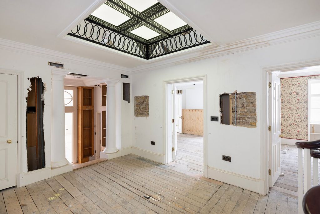 Property photo 3 of 12 Picture No. 16