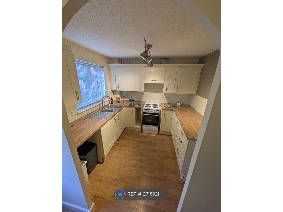 Property photo 1 of 3